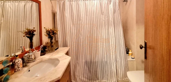 Apartamento T4 para Venda em Santo Antonio dos Olivais