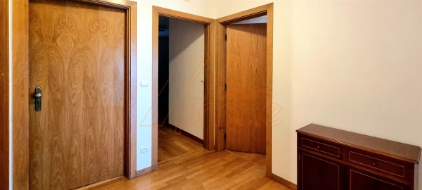 Apartamento T4 para Venda em Santo Antonio dos Olivais