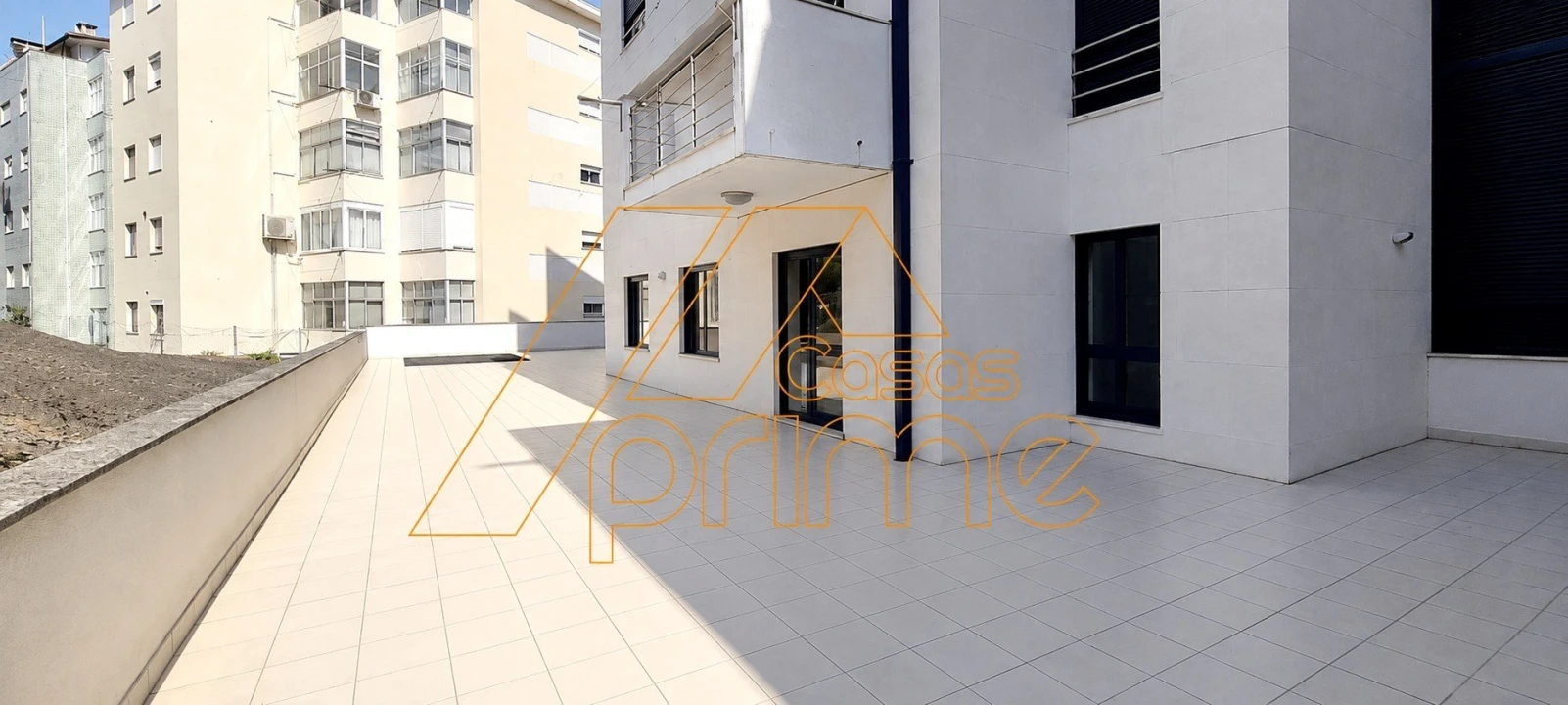 Apartamento T4 para Venda em Santo Antonio dos Olivais Foto 34