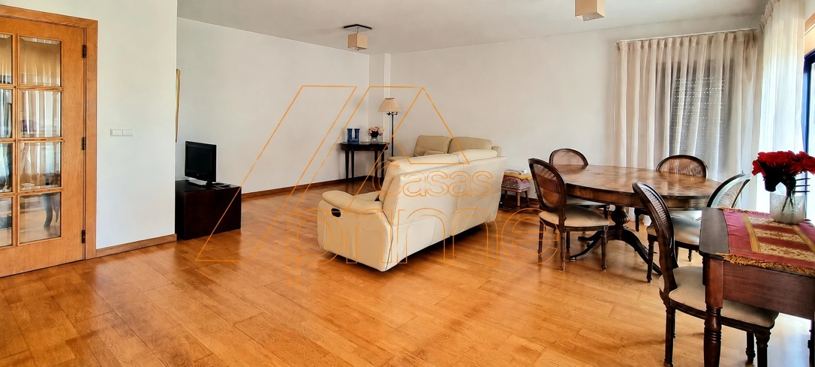 Apartamento T4 para Venda em Santo Antonio dos Olivais Foto 27