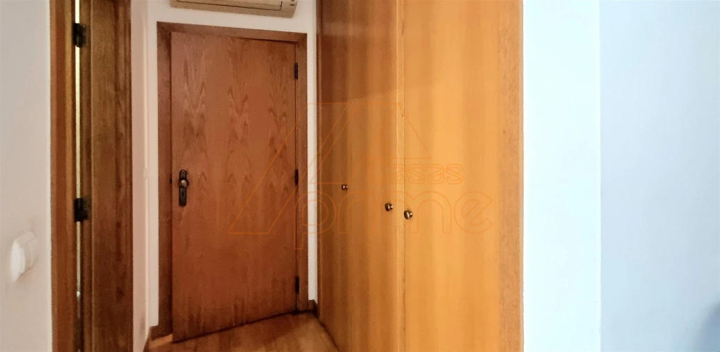 Apartamento T4 para Venda em Santo Antonio dos Olivais Foto 21