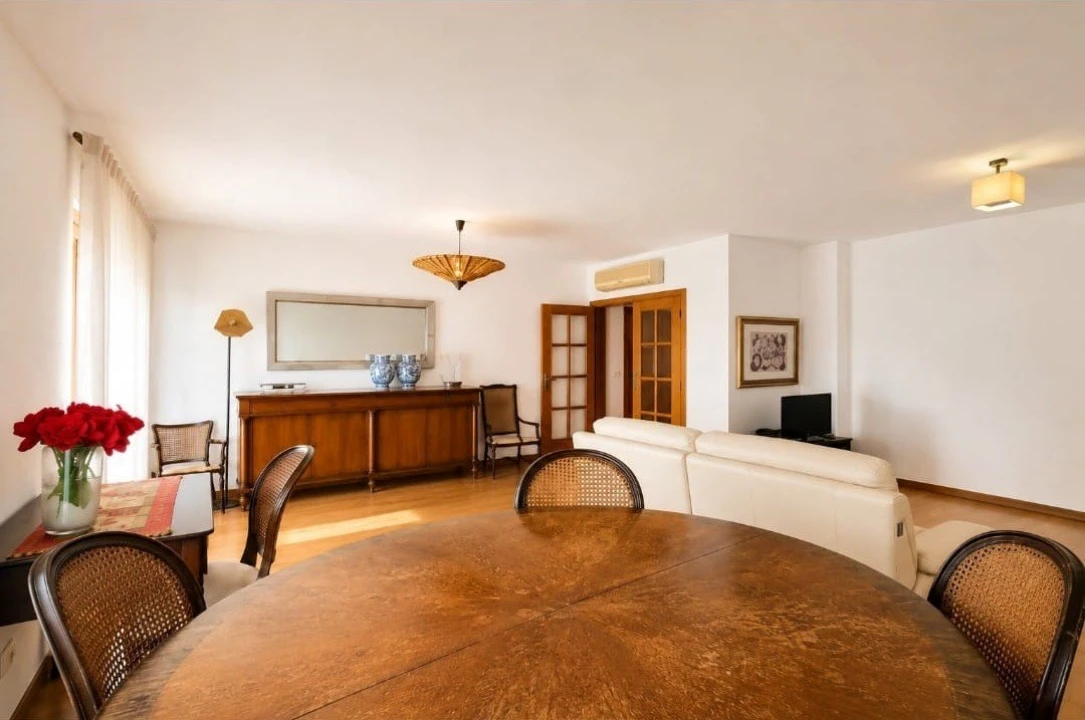 Apartamento T4 para Venda em Santo Antonio dos Olivais Foto 4