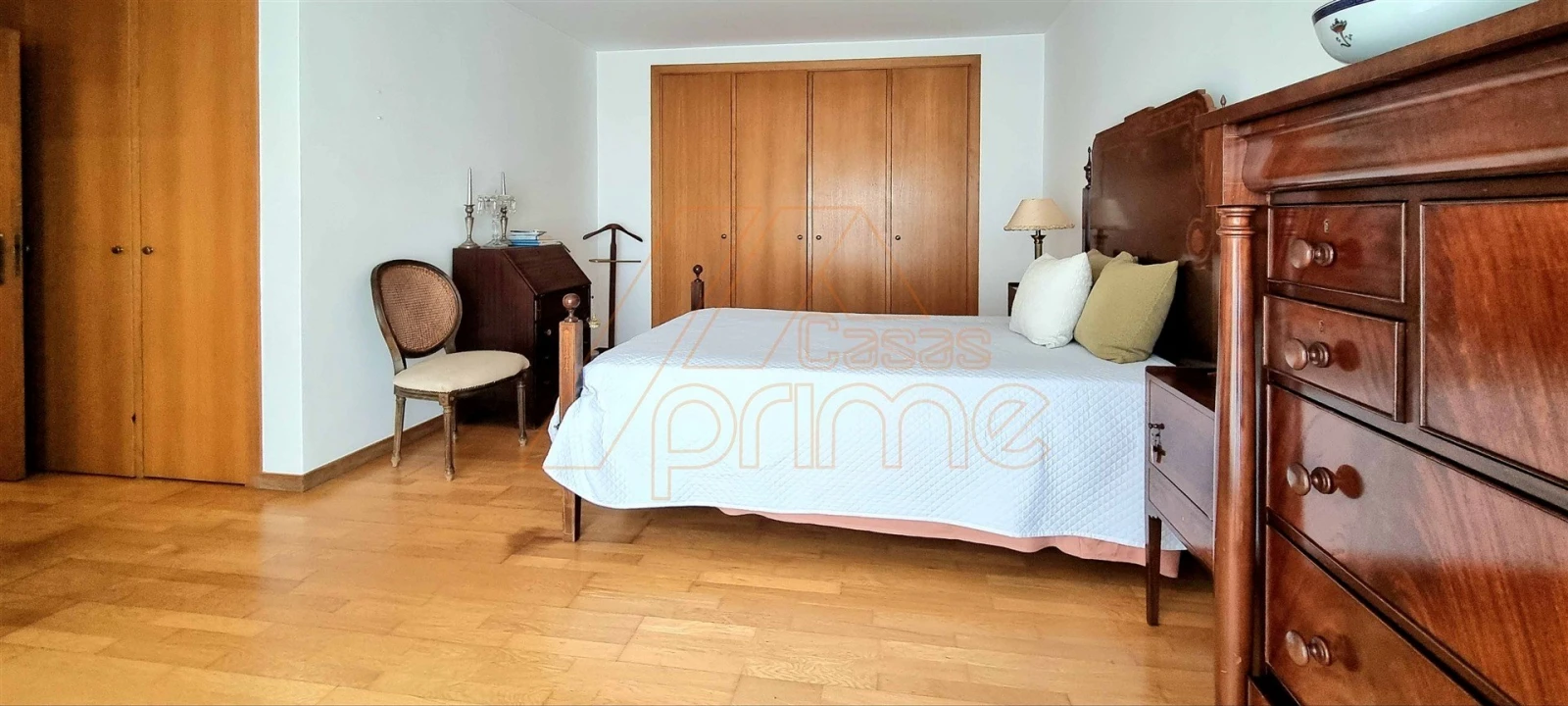 Apartamento T4 para Venda em Santo Antonio dos Olivais Foto 20