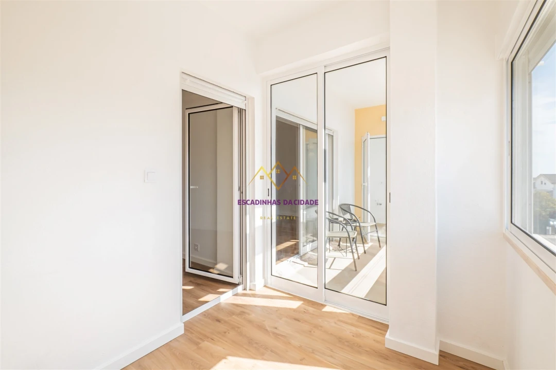 Apartamento T1 para Venda em Alcabideche Foto 20