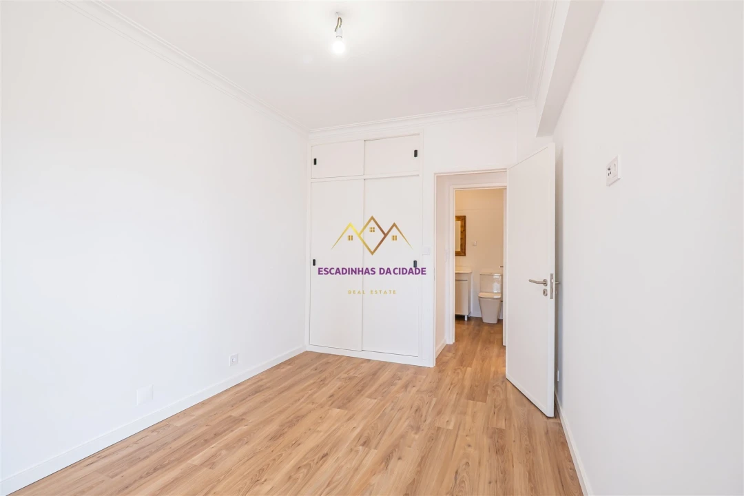 Apartamento T1 para Venda em Alcabideche Foto 29