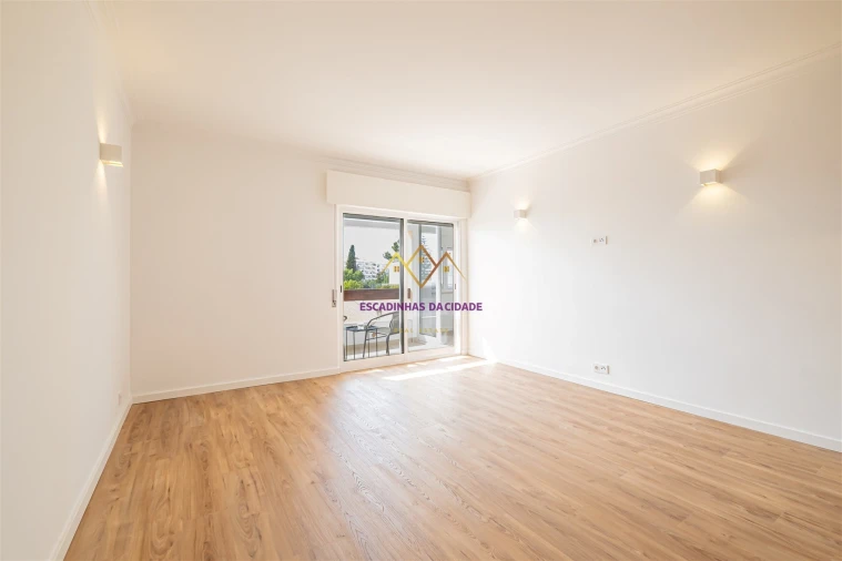 Apartamento T1 para Venda em Alcabideche Foto 9