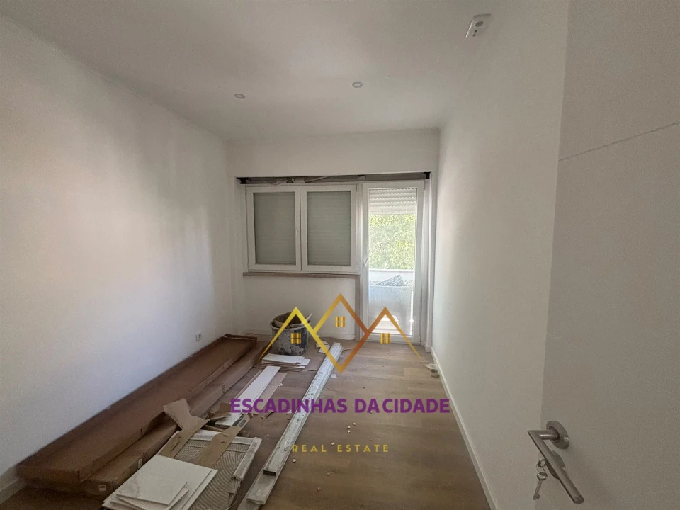 Apartamento T2 para Venda em Falagueira-Venda Nova Foto 7
