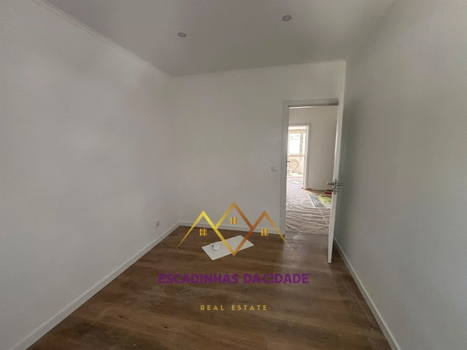 Apartamento T2 para Venda em Falagueira-Venda Nova Foto 15