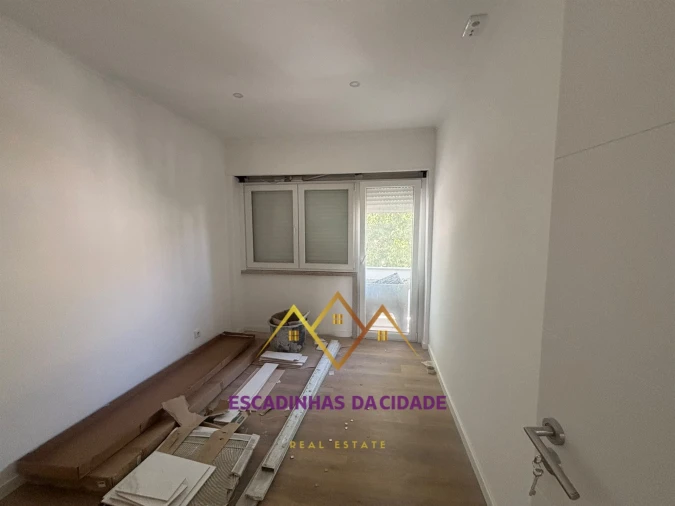Apartamento T2 para Venda em Falagueira-Venda Nova Foto 16