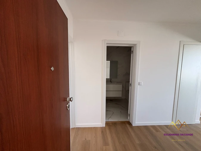Apartamento T2 para Venda em Falagueira-Venda Nova Foto 32