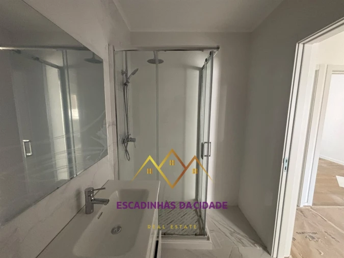 Apartamento T2 para Venda em Falagueira-Venda Nova Foto 17