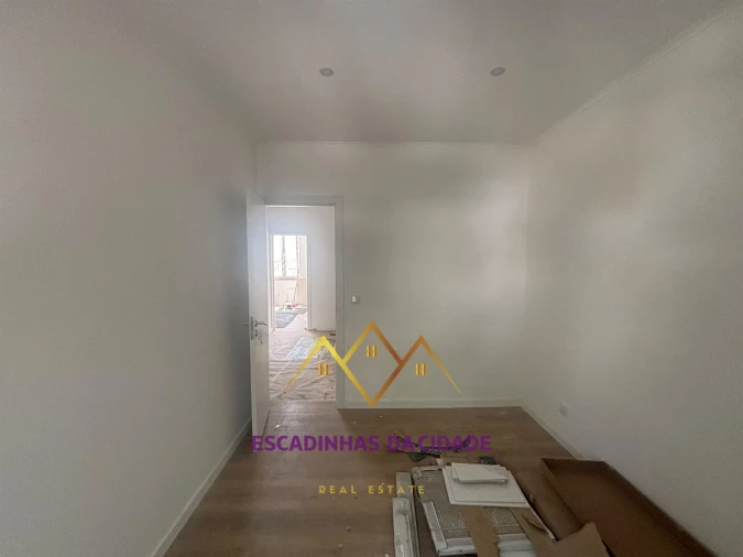 Apartamento T2 para Venda em Falagueira-Venda Nova Foto 13