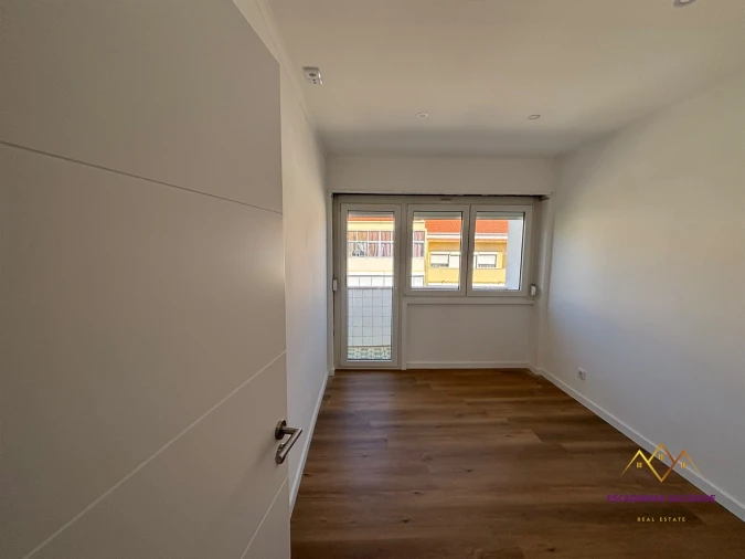 Apartamento T2 para Venda em Falagueira-Venda Nova Foto 26