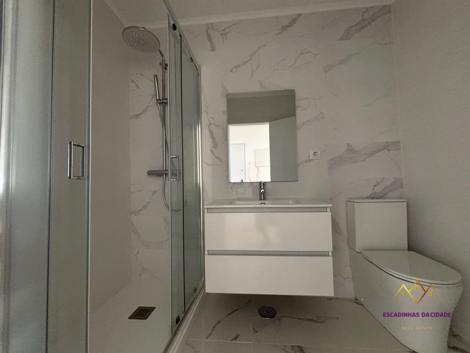 Apartamento T2 para Venda em Falagueira-Venda Nova Foto 15