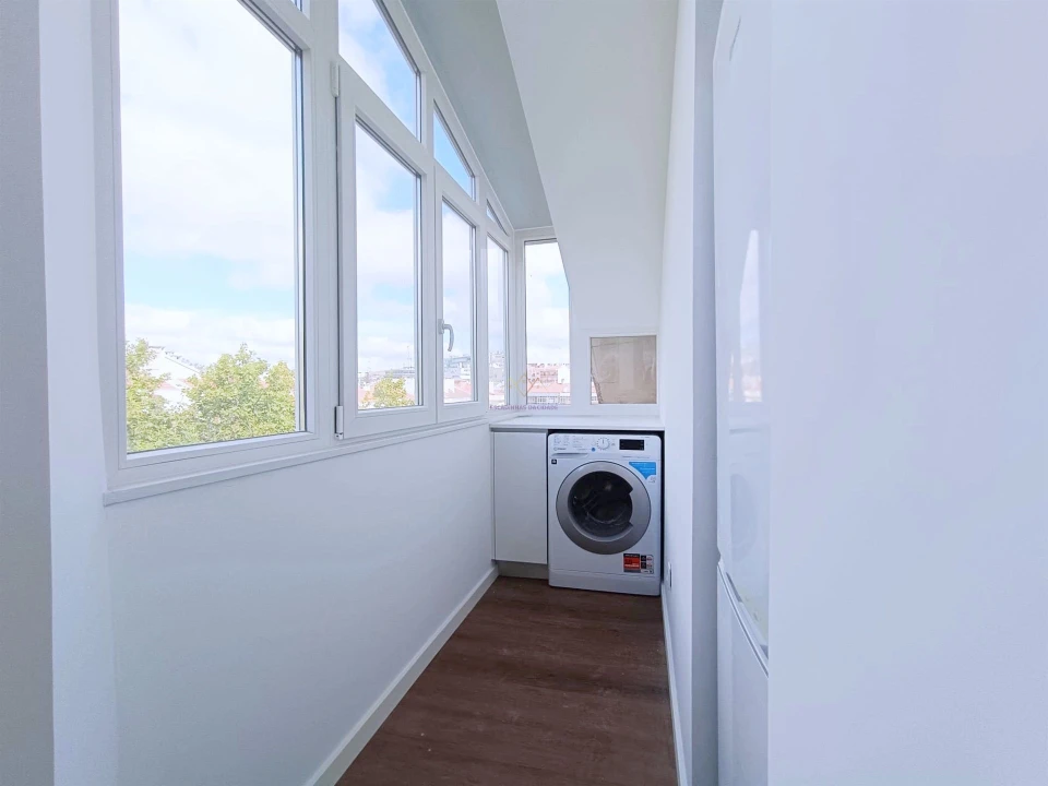 Apartamento T2 para Venda em Venteira Foto 5