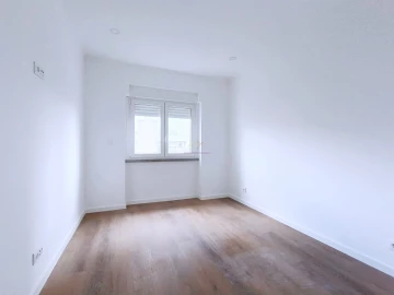 Apartamento T2 para Venda em Venteira