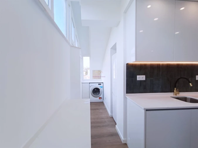 Apartamento T2 para Venda em Venteira Foto 17