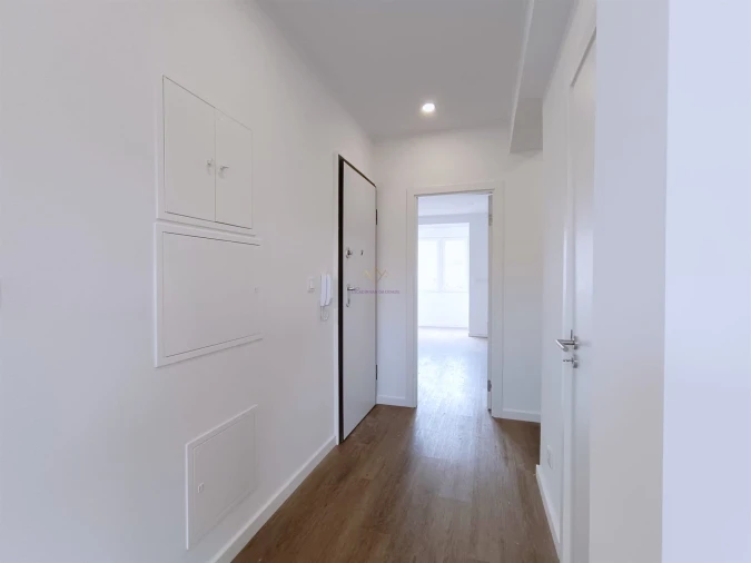 Apartamento T2 para Venda em Venteira Foto 14