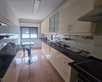 Apartamento T3 para Venda em Mina de Água