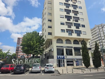 Apartamento T3 para Venda em Mina de Água