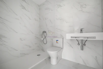 Apartamento T2 para Venda em Camarate, Unhos e Apelação