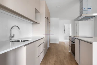 Apartamento T2 para Venda em Camarate, Unhos e Apelação