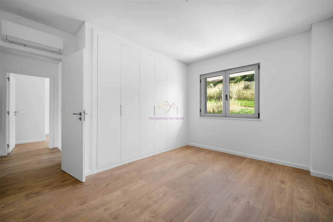 Apartamento T2 para Venda em Camarate, Unhos e Apelação Foto 18