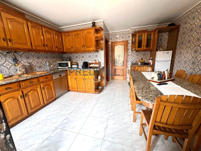 Moradia T4 para Venda em Touguinha e Touguinhó Foto 4