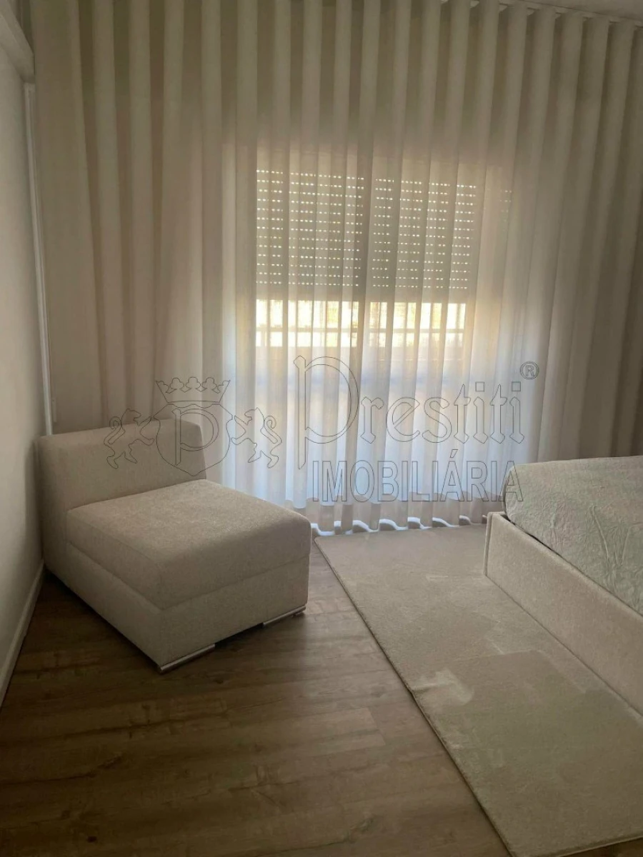Apartamento T3 para Venda em Portimão Foto 12