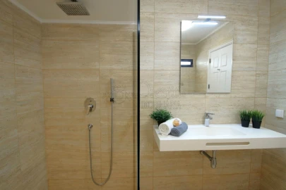 Apartamento T4 para Venda em Albufeira e Olhos de Água