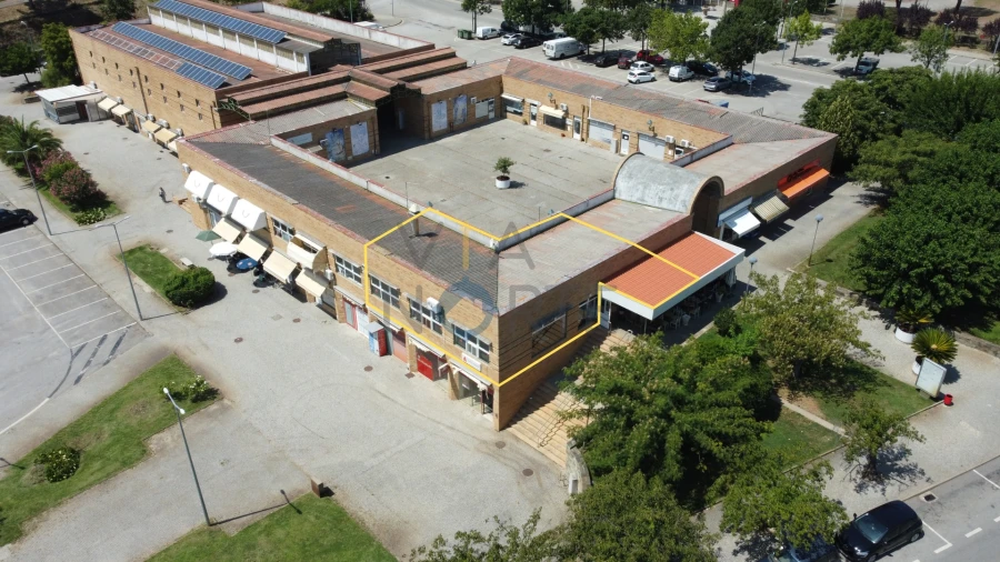Negócio para Venda em Alfandega da Fe Foto 2