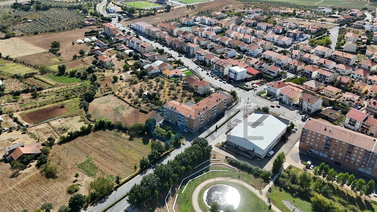 Loja para Arrendamento em Macedo de Cavaleiros Foto 17
