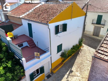 Moradia T3 para Venda em Idanha-A-Nova e Alcafozes