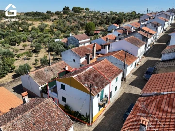 Moradia T3 para Venda em Idanha-A-Nova e Alcafozes
