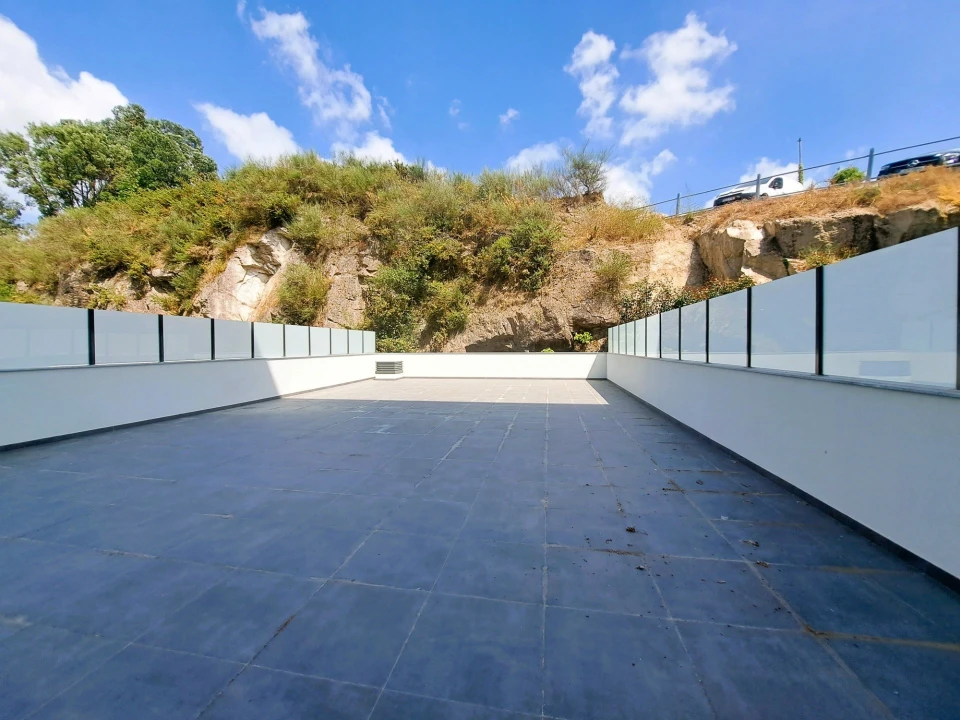 Apartamento T3 para Venda em Ferreiros e Gondizalves Foto 8