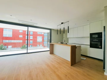 Apartamento T3 para Venda em Ferreiros e Gondizalves