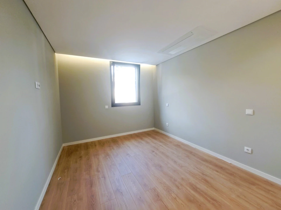 Apartamento T3 para Venda em Ferreiros e Gondizalves Foto 13