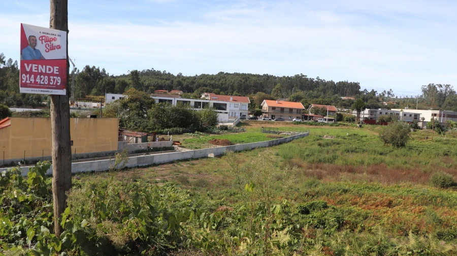 Terreno para Venda em Lustosa e Barrosas (Santo Estêvão)