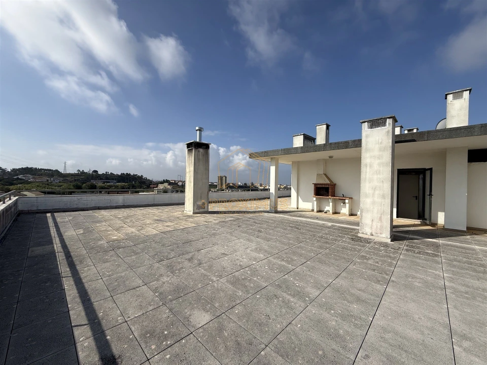 Apartamento T2 para Venda em Tavarede Foto 31