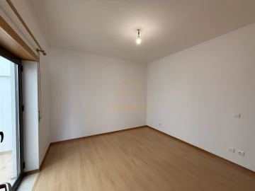 Apartamento T2 para Venda em Tavarede