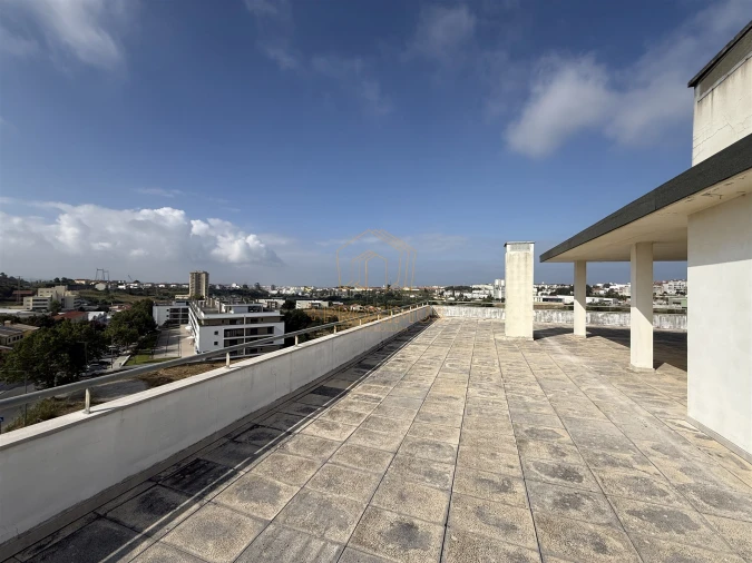 Apartamento T2 para Venda em Tavarede Foto 33
