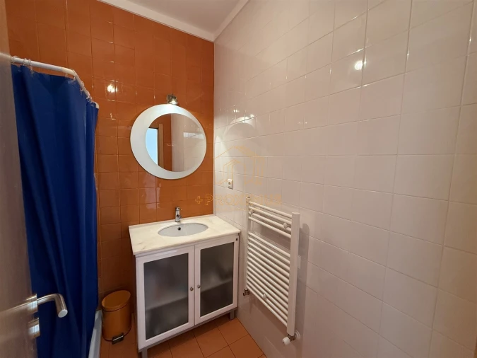 Apartamento T2 para Venda em Tavarede Foto 23