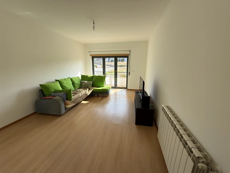 Apartamento T2 para Venda em Tavarede Foto 1