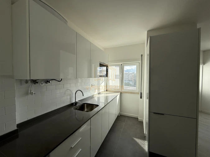 Apartamento T0 para Venda em Buarcos Foto 11