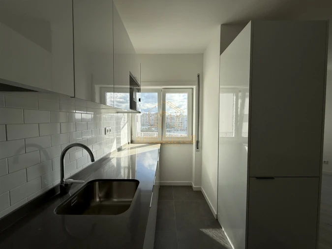 Apartamento T0 para Venda em Buarcos Foto 12