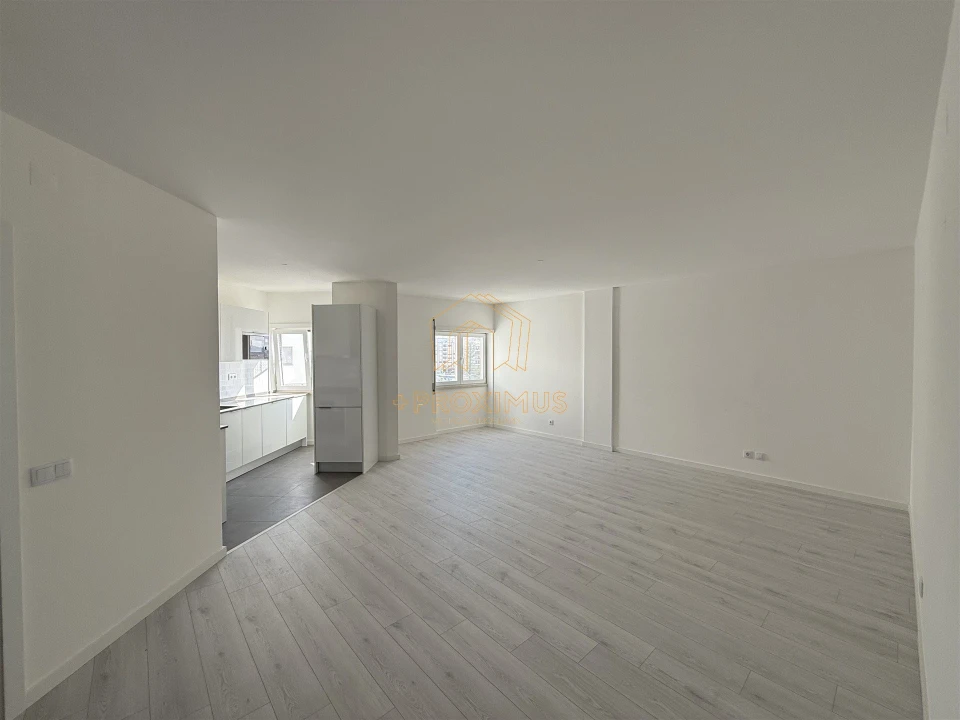 Apartamento T0 para Venda em Buarcos Foto 3