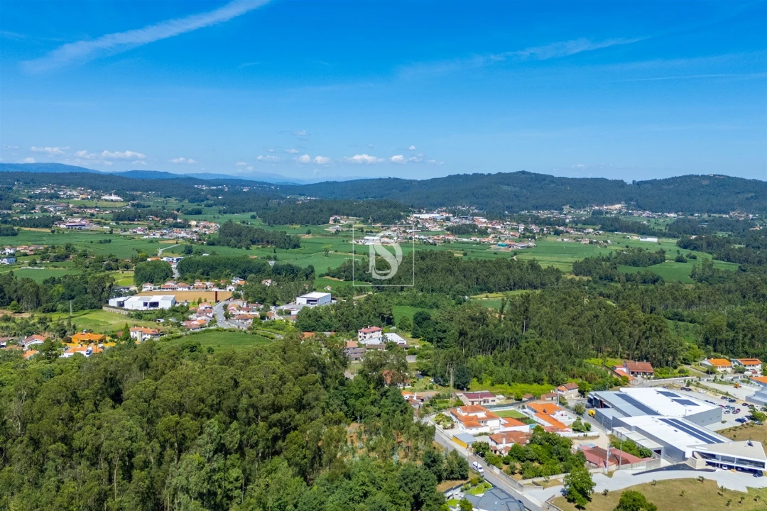 Terreno Misto para Venda em Lijo Foto 19