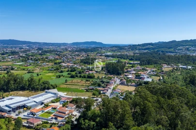 Terreno Misto para Venda em Lijo