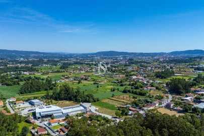 Terreno Misto para Venda em Lijo