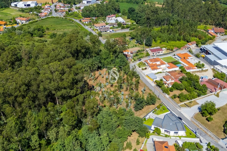 Terreno Misto para Venda em Lijo Foto 5